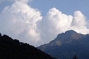 Da Ceresola di Valtorta salita ai Piani di Bobbio e allo ZUCCO BARBESINO (2152 m.) venerdì 2 giugno 2017 - FOTOGALLERY